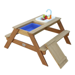 AXI Mesa de picnic para arena/agua Emily con cocina de juguete marrón D