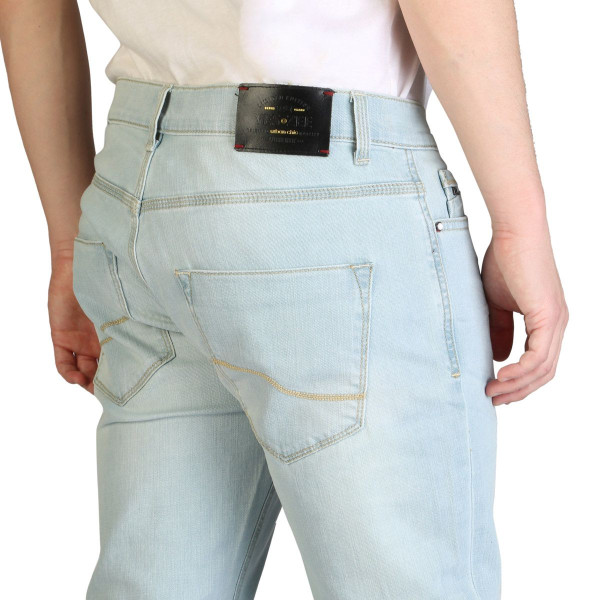 Yes Zee - P611_P614 M 4